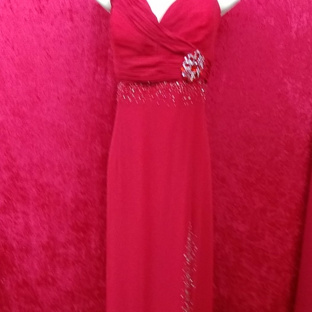 Dresses - Picture 2 of 5